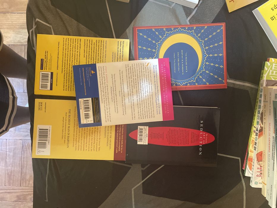 Varios livros internacionais (COMO NOVOS)