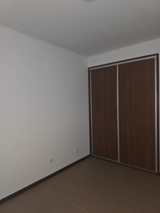 Alugo quartos ( maia/ ermesinde)