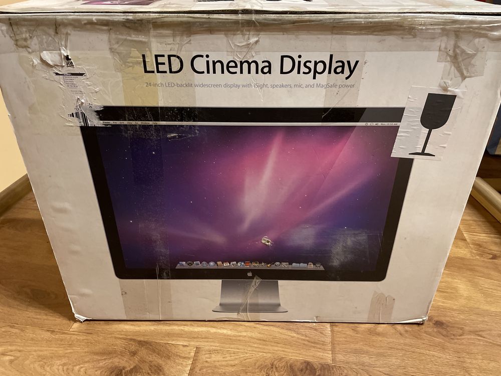 Apple cinema display