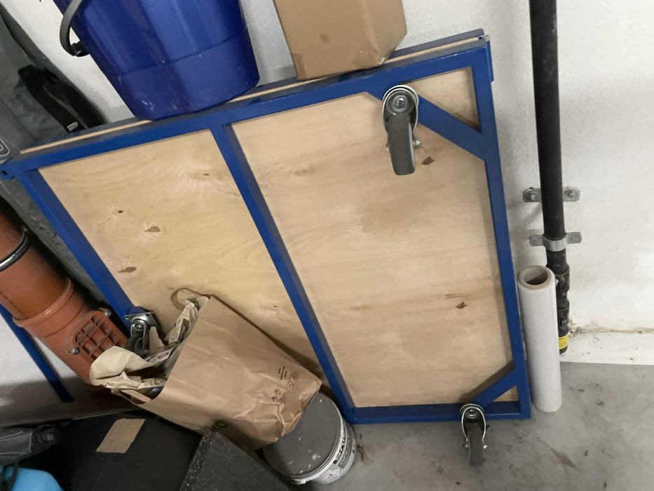 Wózek transportowy na materace gimnastyczne