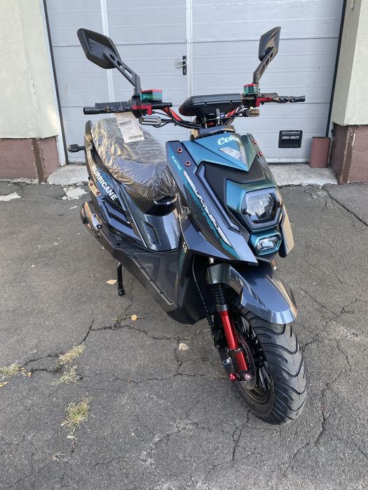Електроскутер Corso Hurricane 2500W 72V/42Ah Lition