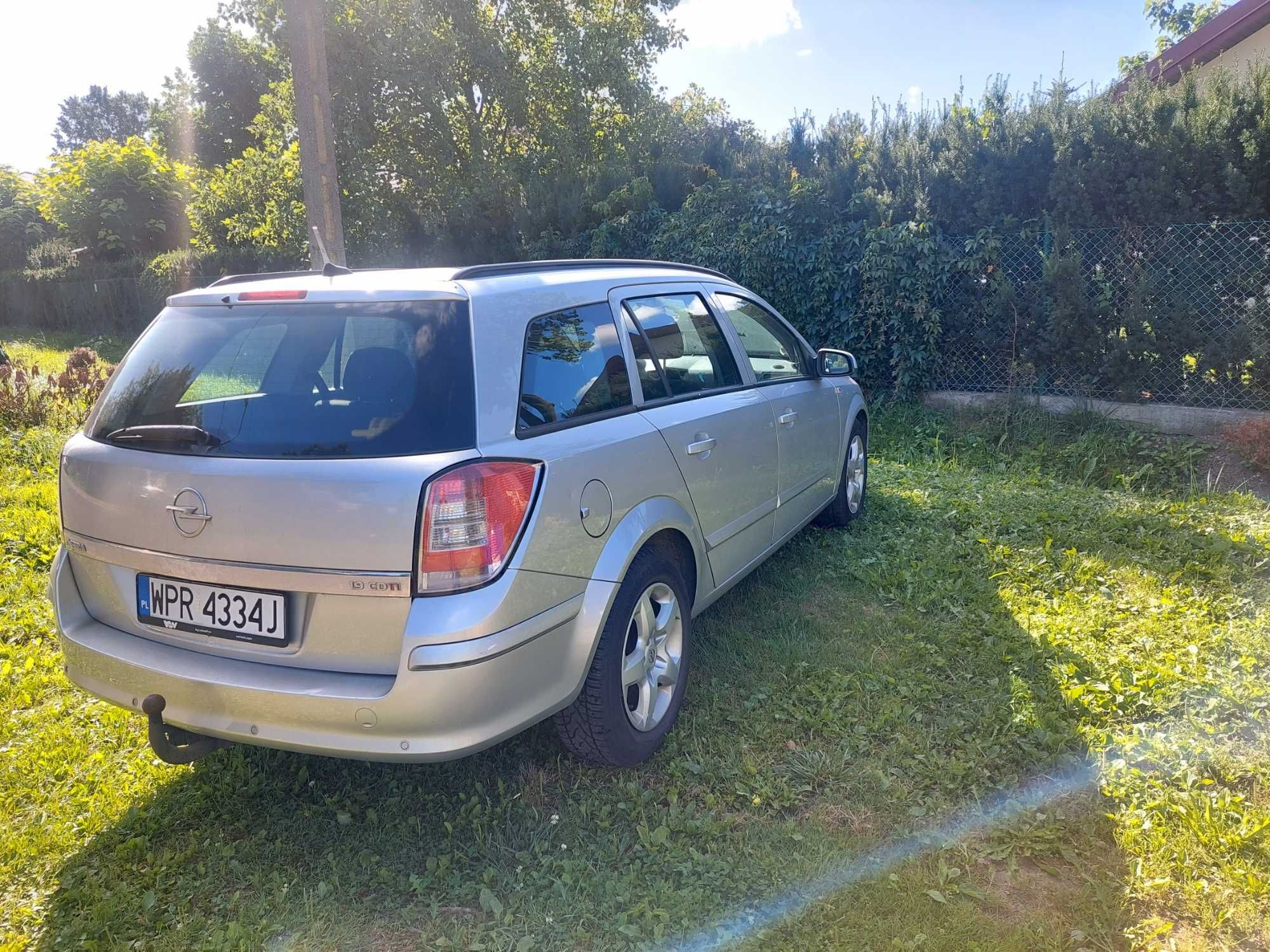 ASTRA H KOMBI 2008 r. 1,9 CDTI 150 KM 295 000 km