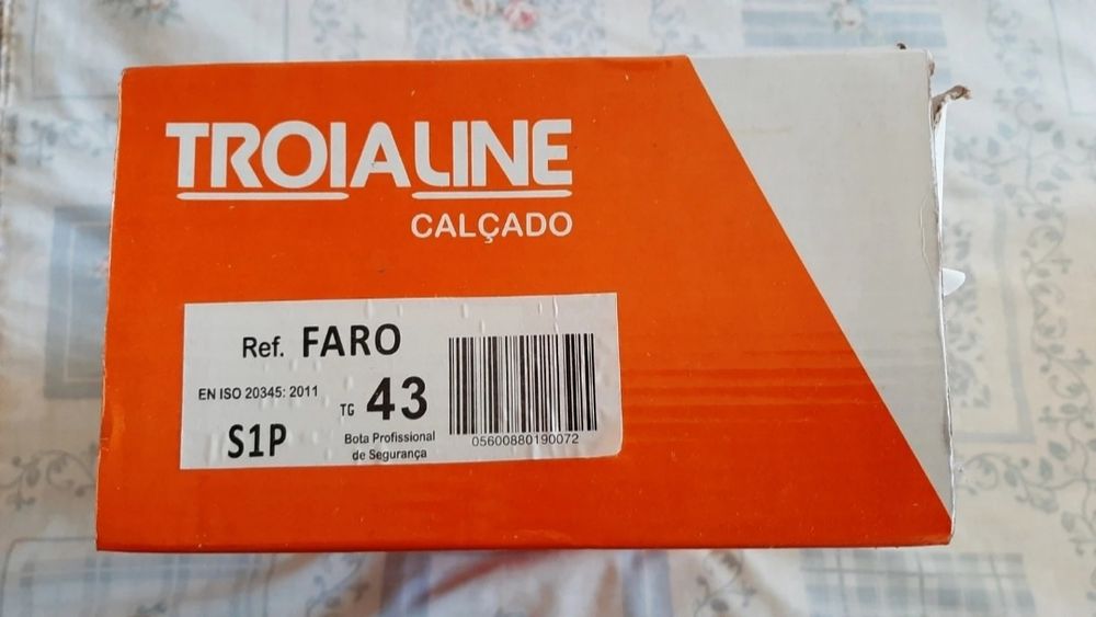 Calçado de trabalho biqueira de aço 43 NOVO
