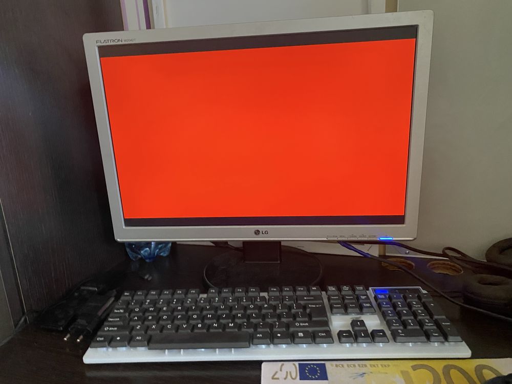 Продам монитор “LG" W2042TT