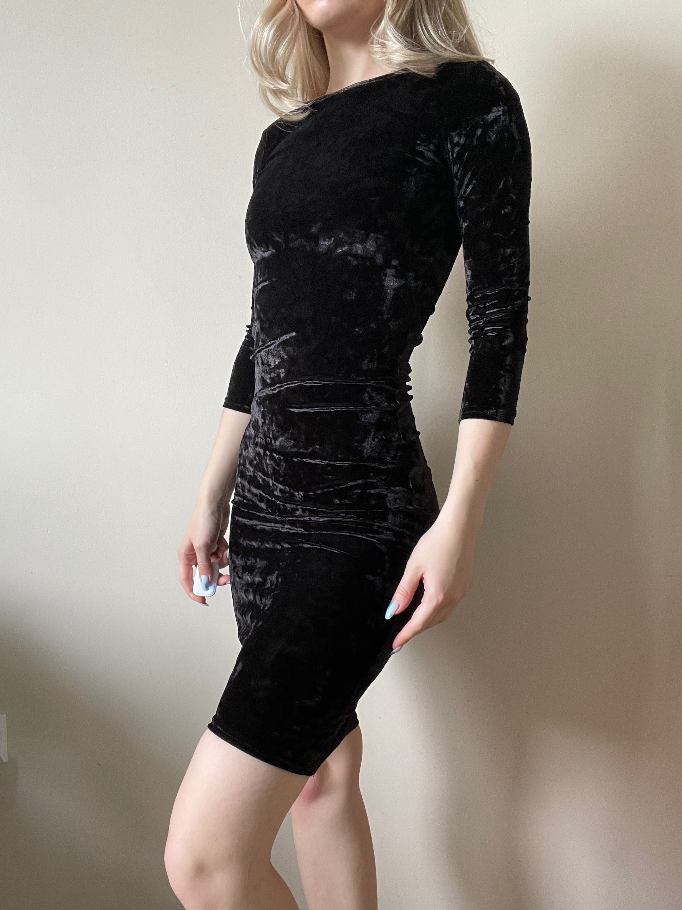 Dopasowana czarna sukienka welurowa Topshop