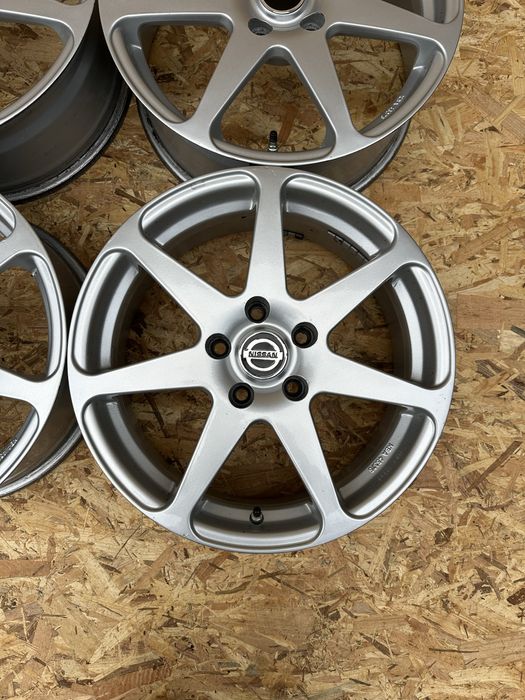 Диски5/114.3 R17 ET50 ЦО(діа)67.1 титани диски