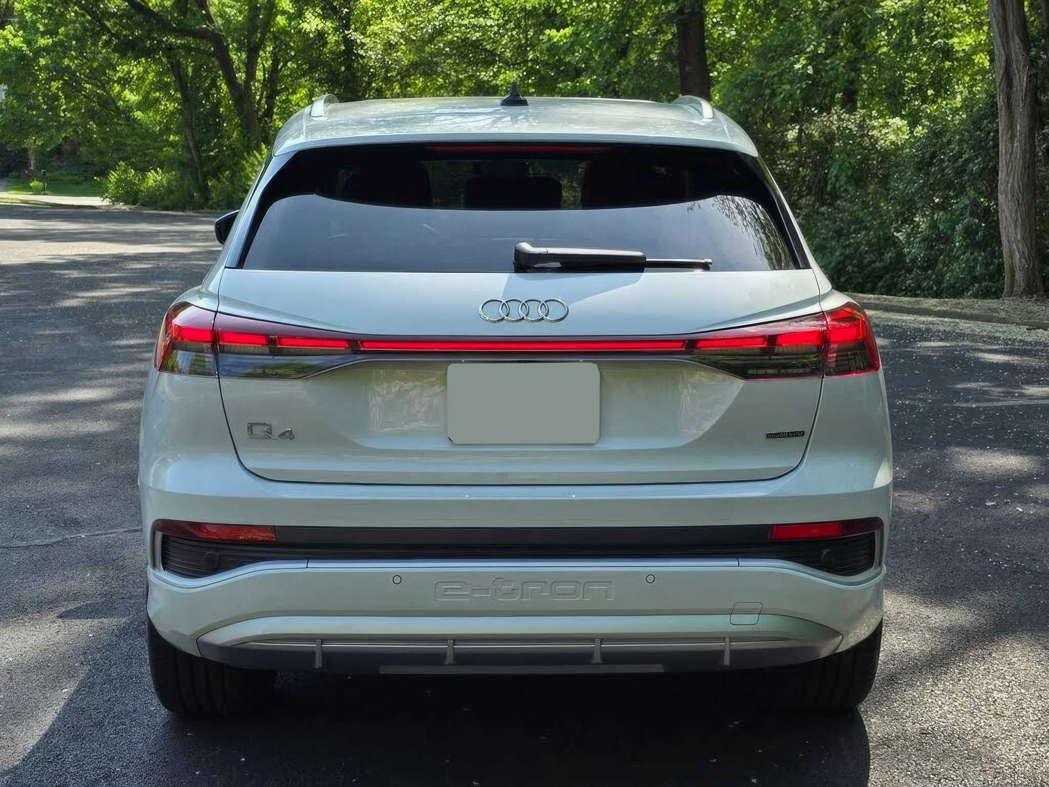 2023 Audi Q4 e-tron quattro Premium 50 TFSI AWD