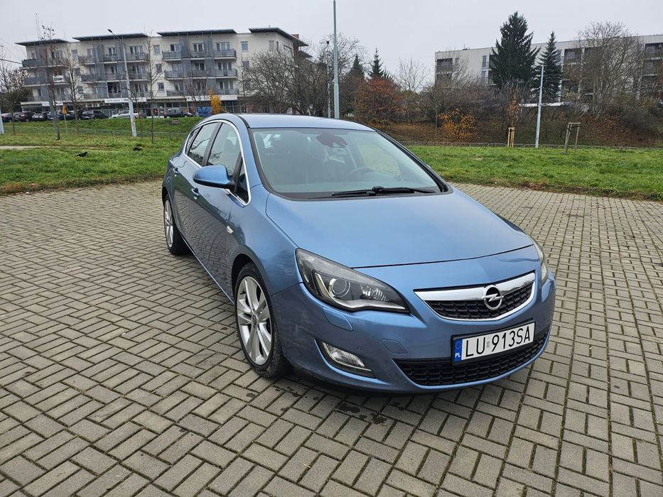 Opel Astra J 2.0 CDTI Sport/Opc