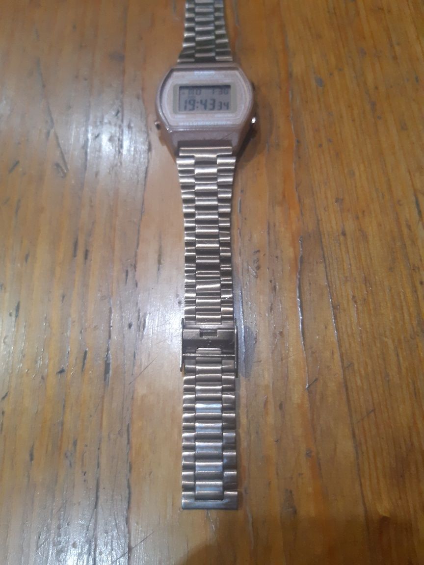 Markowy zegarek Firmy Casio Damski
