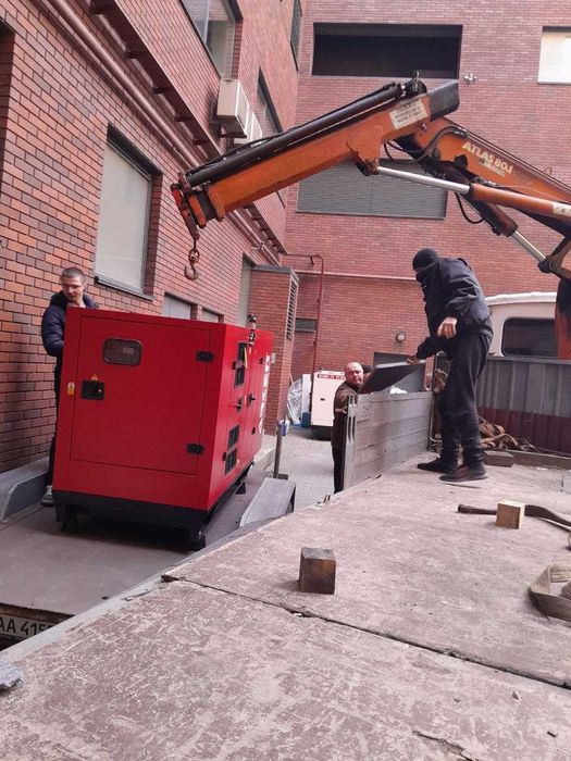 Дизельний генератор на складі 42кВА