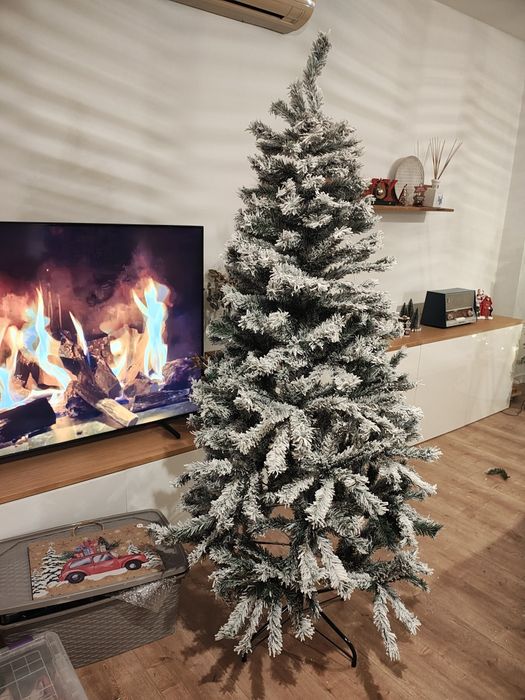 Arvore de natal com efeito neve 180cm