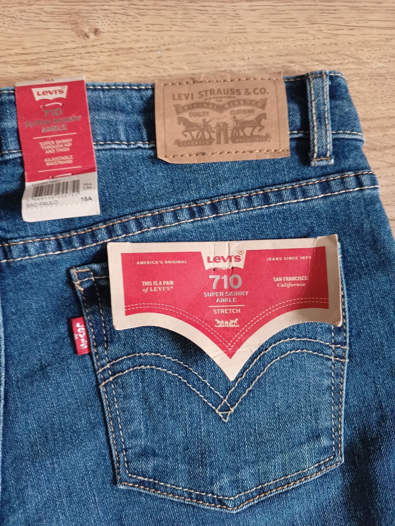 Jeansy Levi's 710 164cm