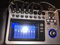 Mixer TouchMix-8 QSC