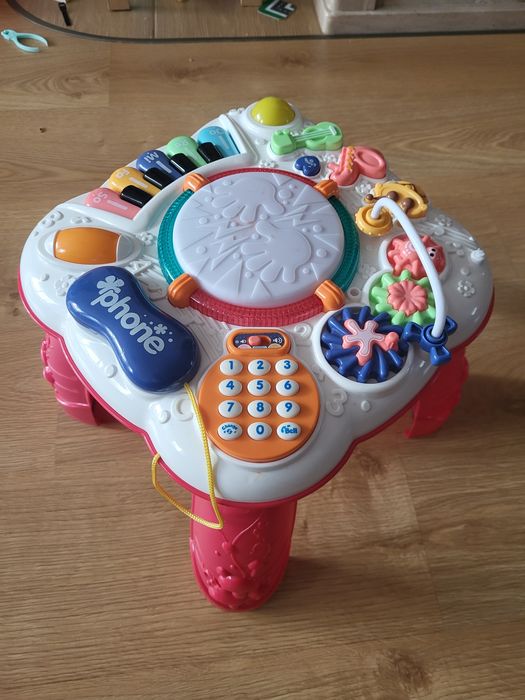 Stolik edukacyjny dla dzieci