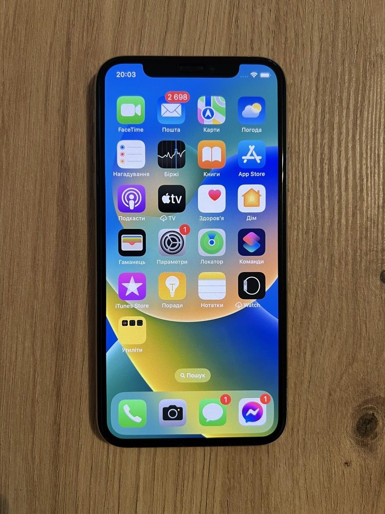 iPhone XS 64Gb Silver + Чехли