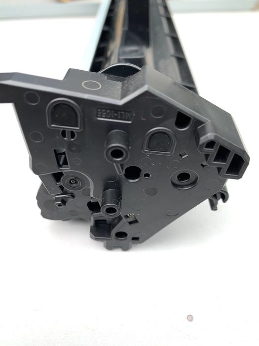 Першопрохідний картрідж HP CF217A HP 17A пустий