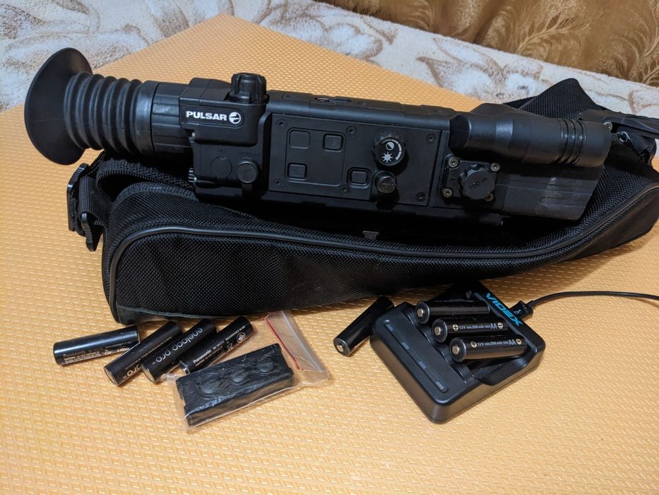 Приціл день/ніч Pulsar 770A