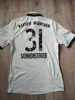 Bayern Munchen Adidas Schweinsteiger shirt size M