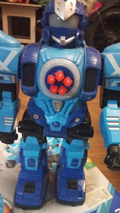 Мягкая игрушка игра кальмара,роботы на пульте