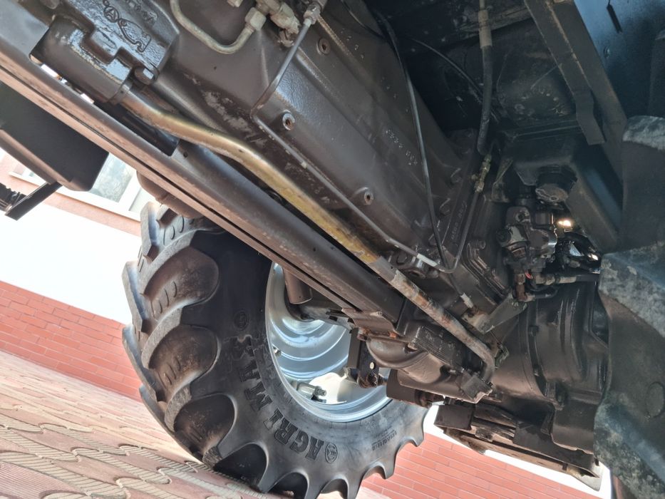 Японський трактор Iseki BigT 883