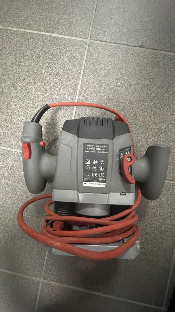 Graphite frezarka