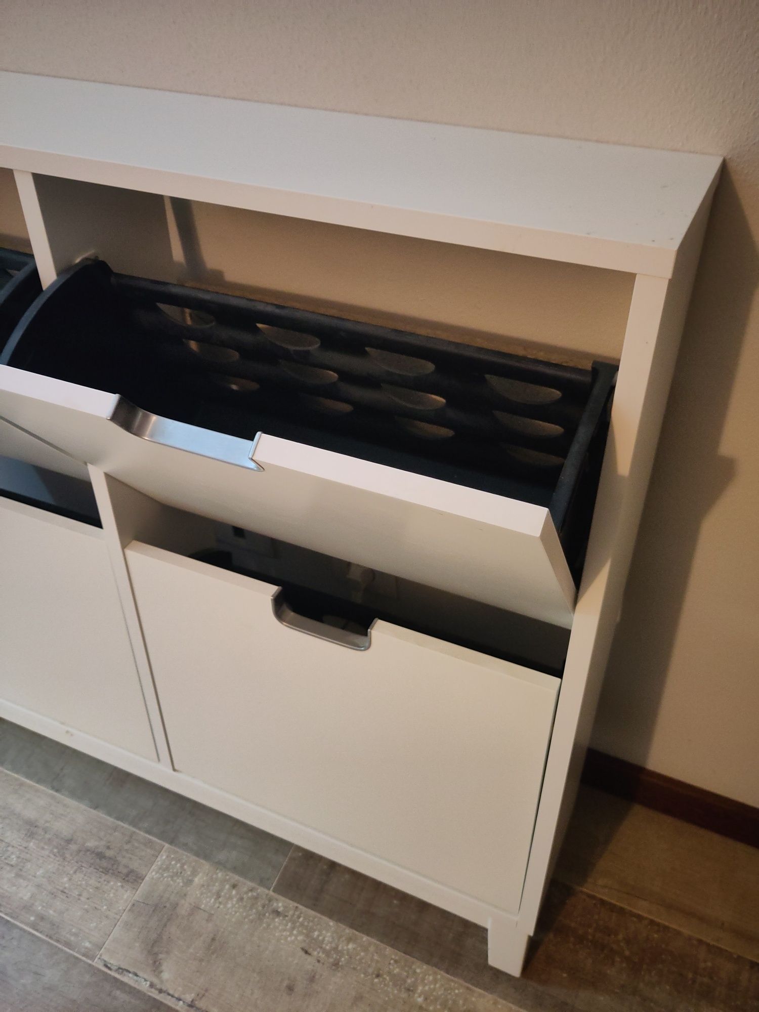 Sapateira STÄLL IKEA branca, praticamente nova