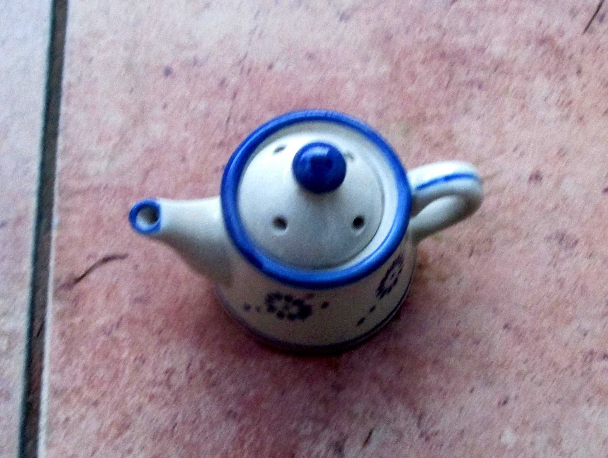 unikatowy skandynawski mini czajniczek  ceramiczny