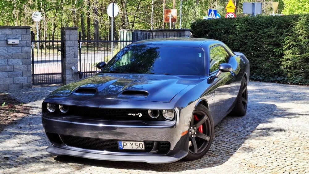 Dodge Challenger Hellcat 6.2 auto prywatne.
