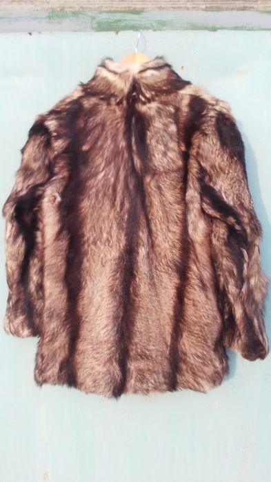 Продам шубу ( кожушок ) з натурального хутра .