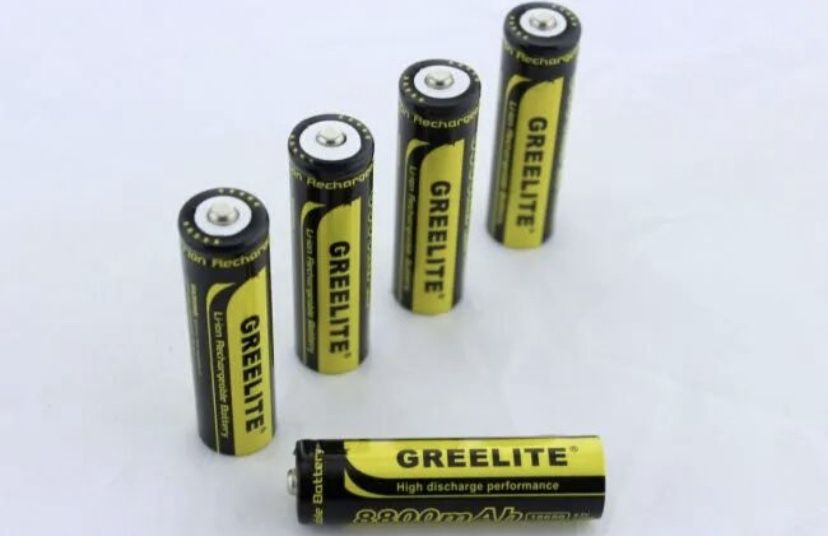 Акумуляторна батарейка, 3.7V BATTERY 18650/8800 mAh Black Greelite