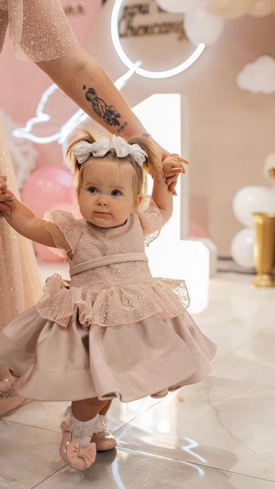 Продам Фемелі лук