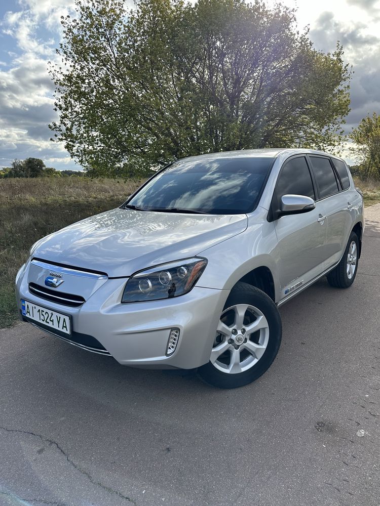 Toyota Rav4 EV 2014