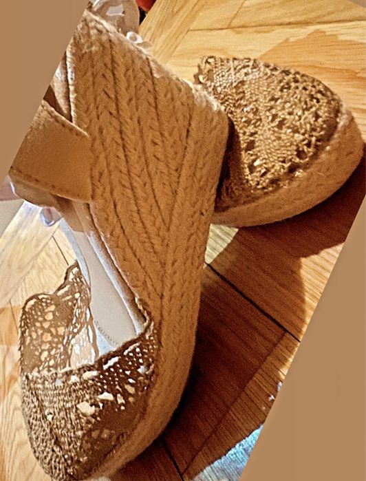 Sandalias cumha dourada