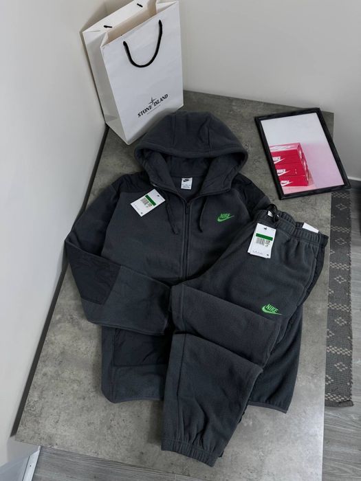 Флісовий костюми NikeTeddy з вишитим логотипом