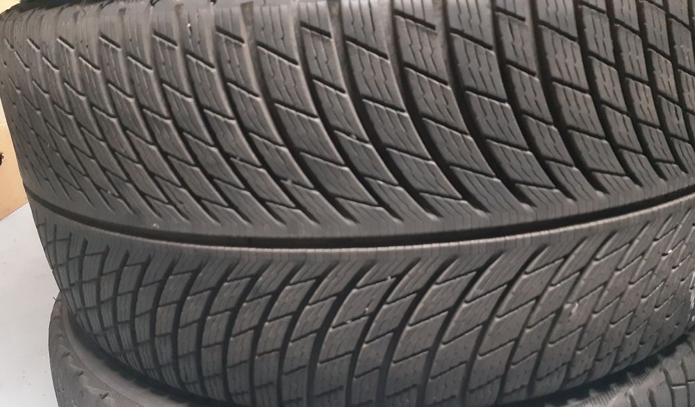 4 opony zimowe 285/35 R22 MICHELIN Pilot Alpin5 SUV