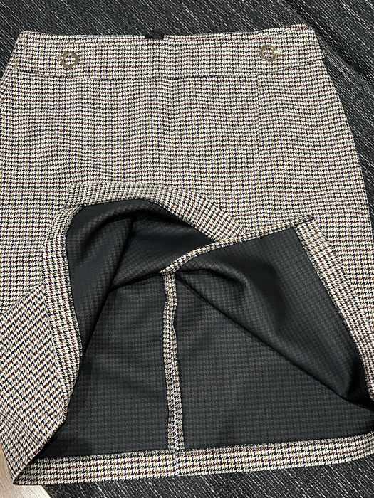 Юбка довжині міді (до колін/трішки може заходити)  в гусячу лапку