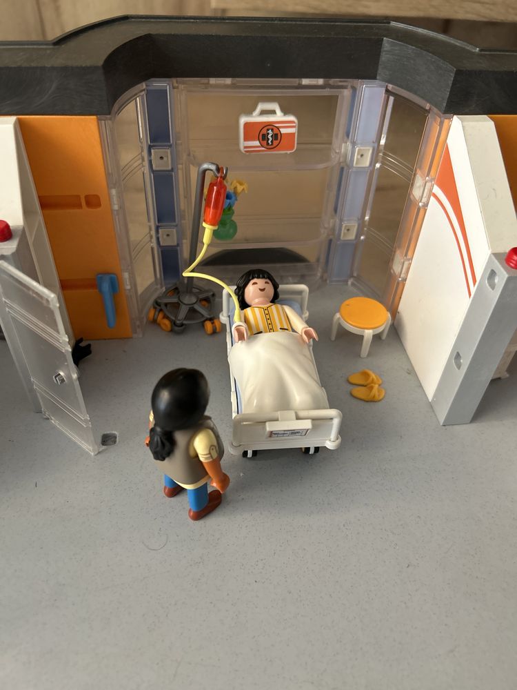 Playmobil szpital 70190