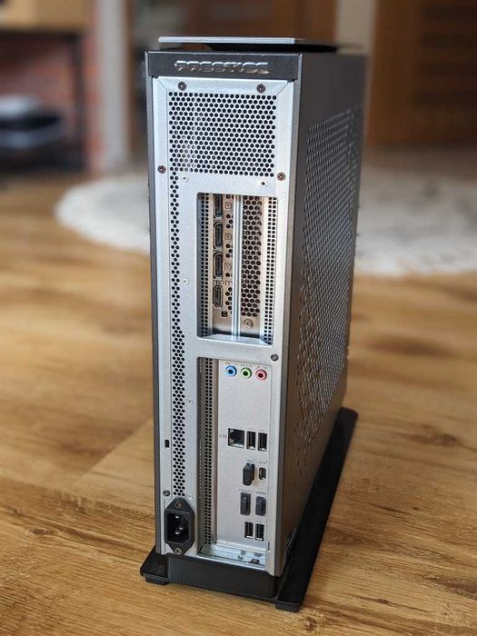 Komputer Gamingowy MSI Creator RTX 3060Ti , Intel Core I7 , 32 GB RAM