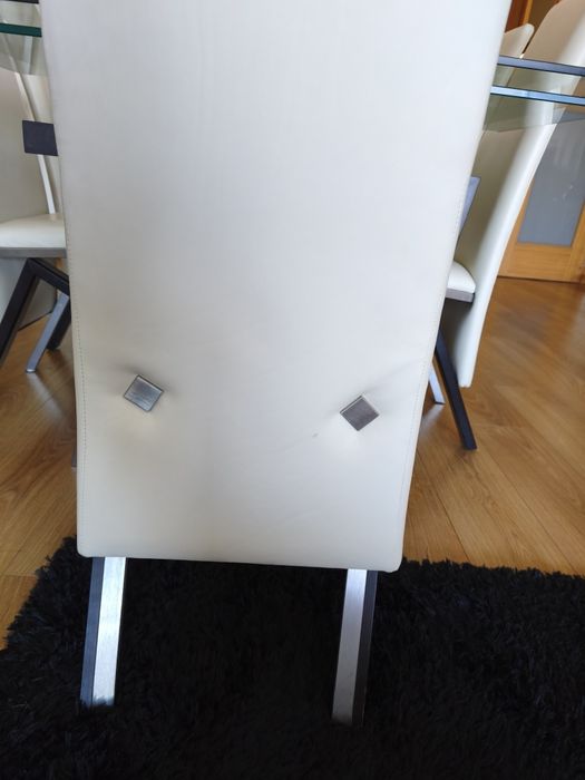 Vendo cadeiras de pele bege de sala