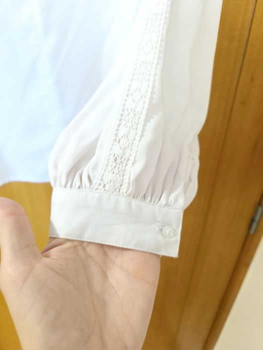 Blusa branca de mulher