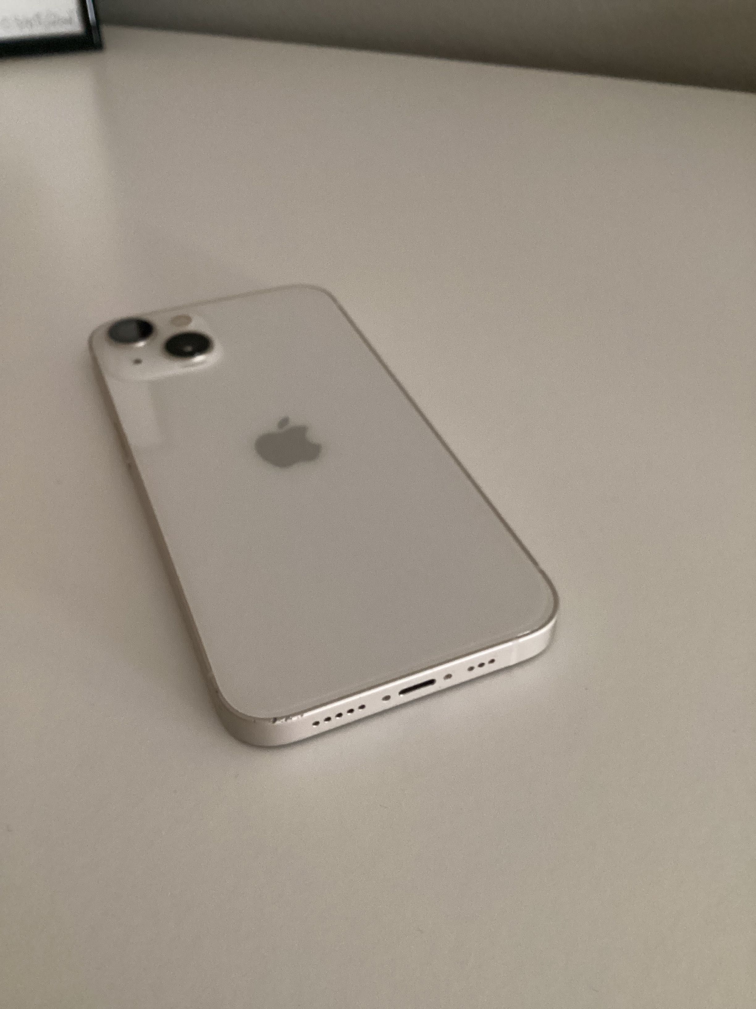 iPhone 13 - BOM Estado
