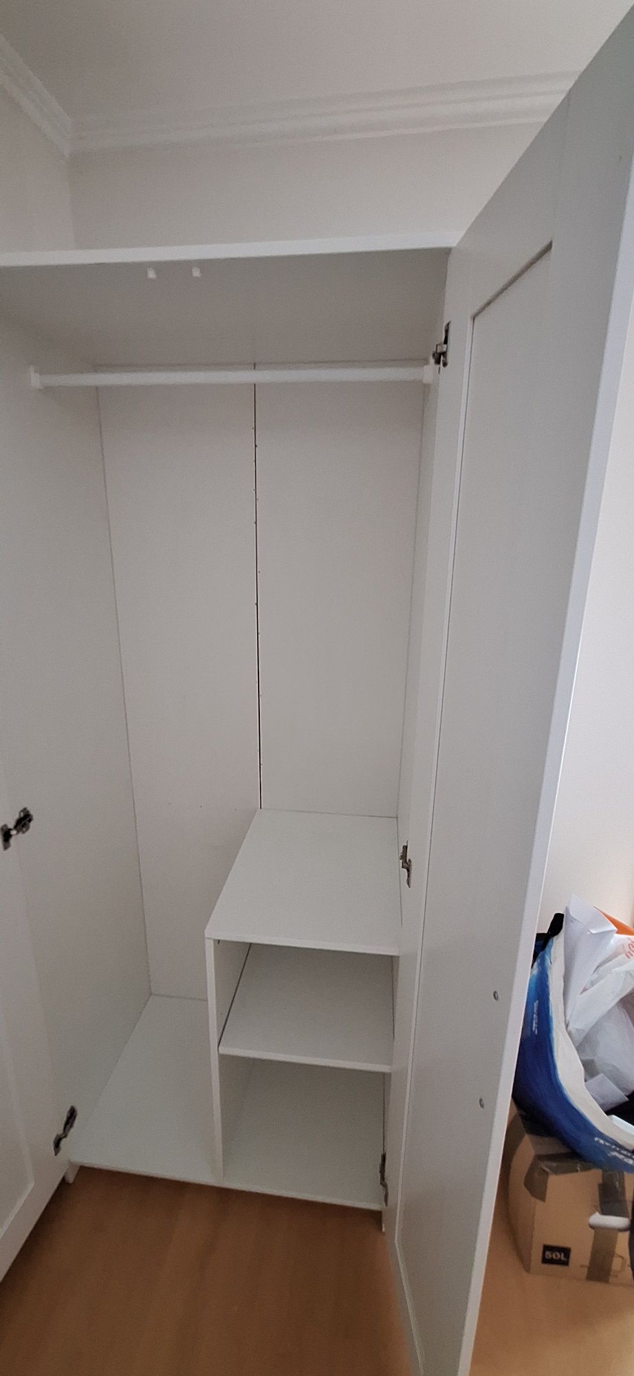 Roupeiro Branco Ikea - Brimnes - COMO NOVO