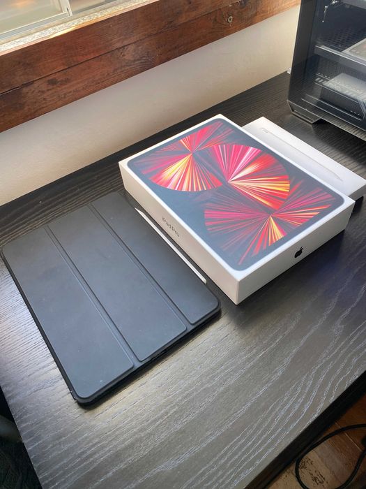 iPad Pro 11" 3ª Geração 128GB + Apple Pencil | Como Novo | C/Garantia