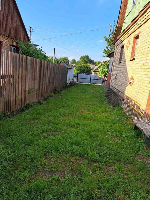 Продаж будинку м Радомишль