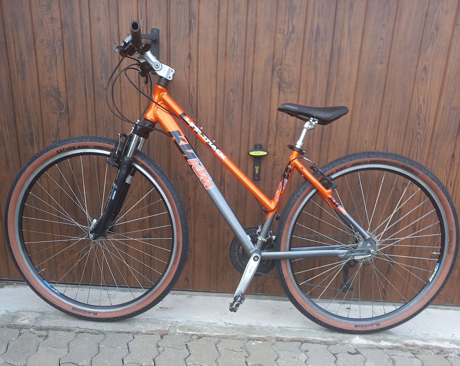 Rower damski KTM 28" trekkingowy crossowy