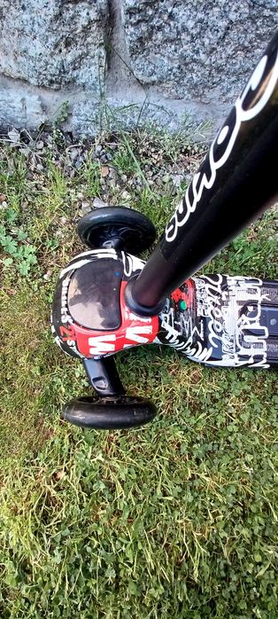 Hulajnoga 3-kołowa, świecące koła i boki