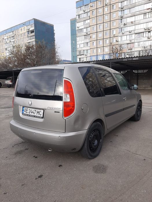 Продам Škoda Roomster 1.4 газ + бензин 2007 год