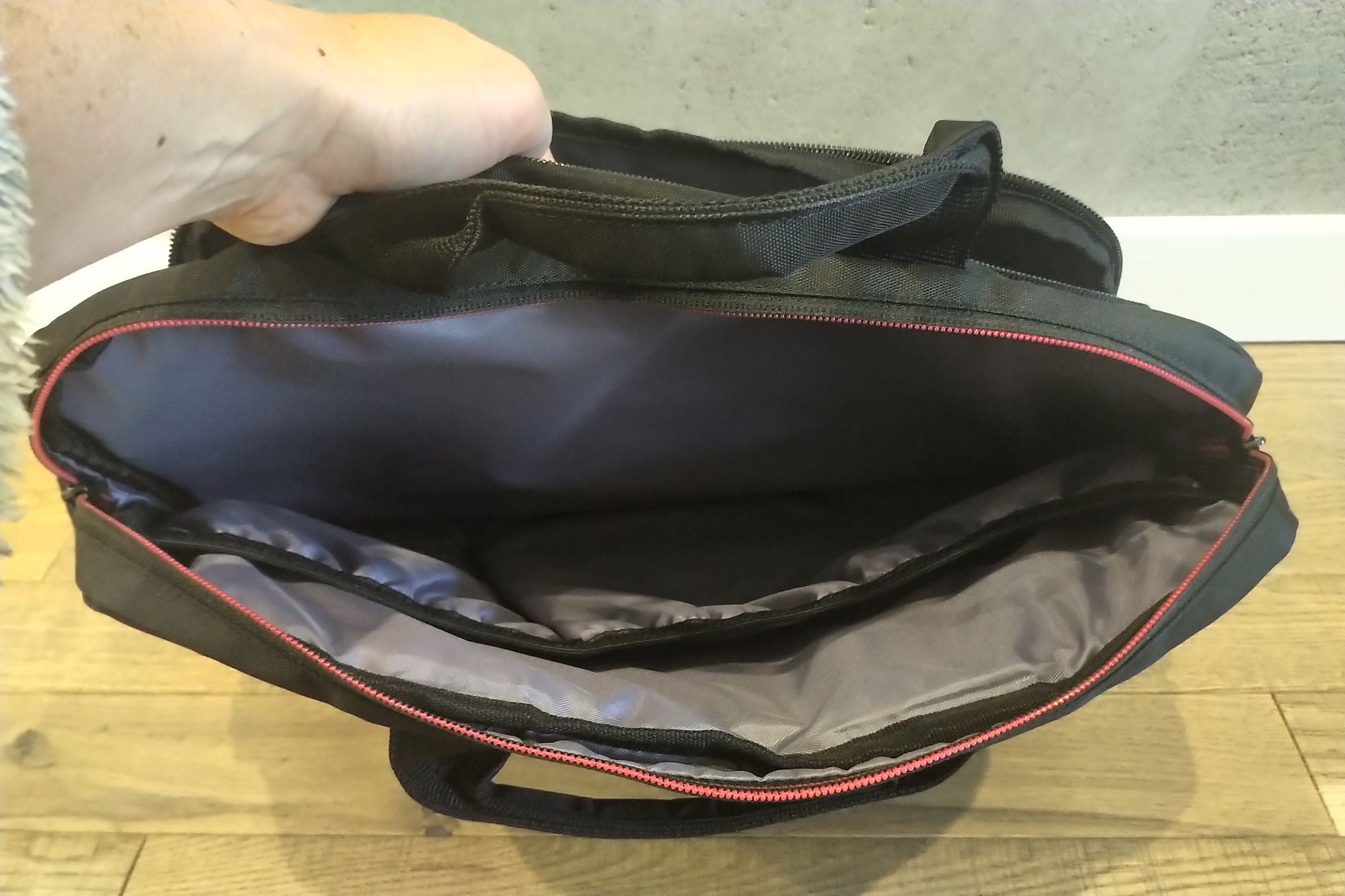 Torba Lenovo ThinkPad Topload Case raz użyta na laptopa 17