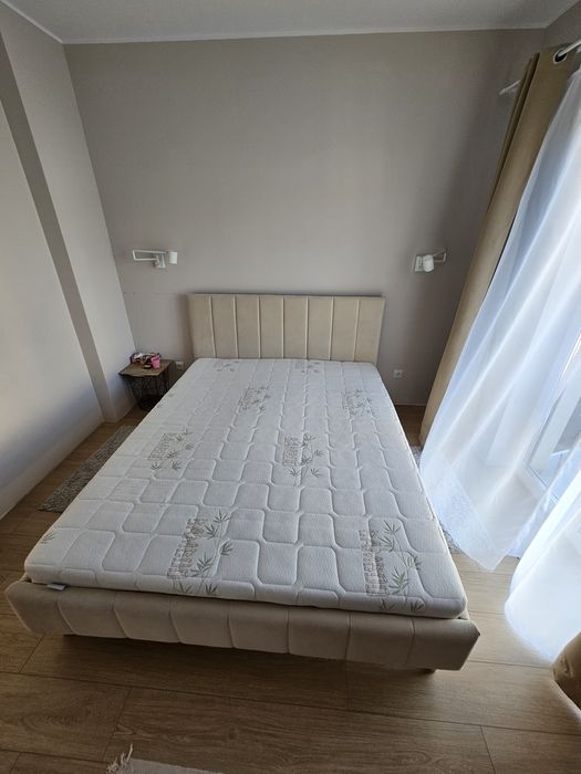 Łóżko sypialniane z materacem, 160x200