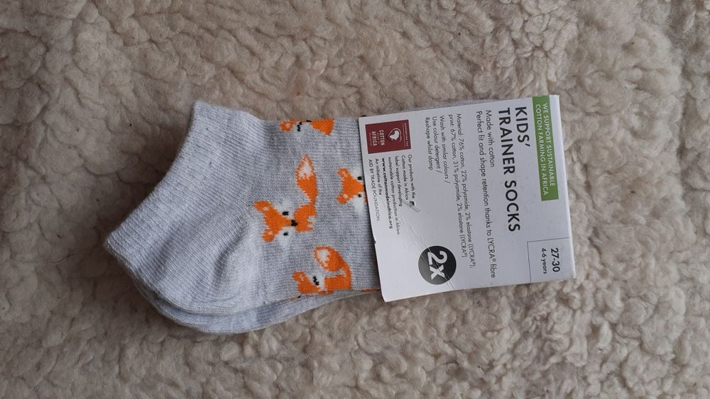 Nowe skarpetki dziecięce typu sneakers 27-30